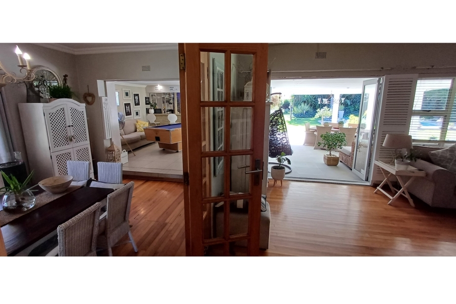 5 Bedroom Property for Sale in Jim Fouchepark Free State